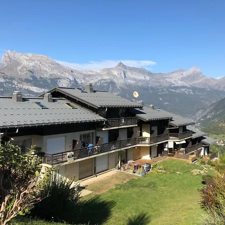 Le Petit Chamois سا جيرفي لي با